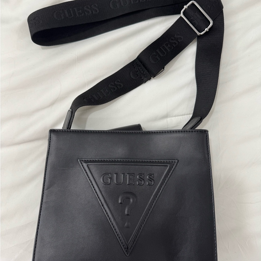 GUESS Black Crossbody Bag